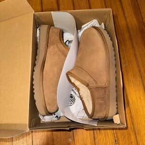 UGG Classic Slipper
